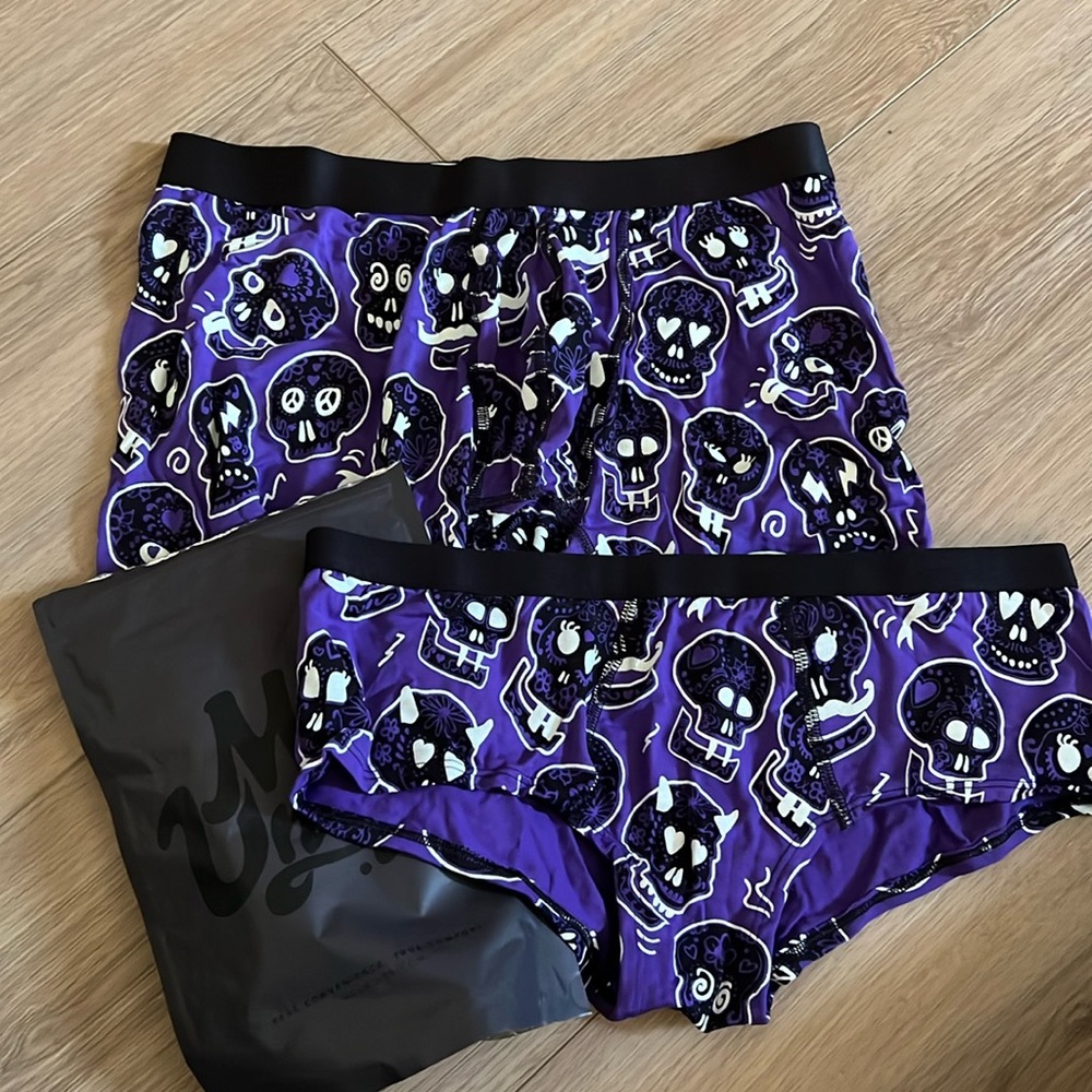 NWT Meundies glow in the dark skull undies - mens and women’s